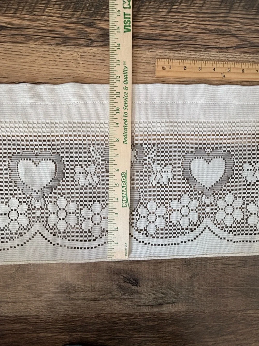 White‎ Lace Valance with Heart and Floral Pattern